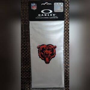 Oakley NFL Unisex NFL Collection Microbag Chicago Bears Microfiber Pouch